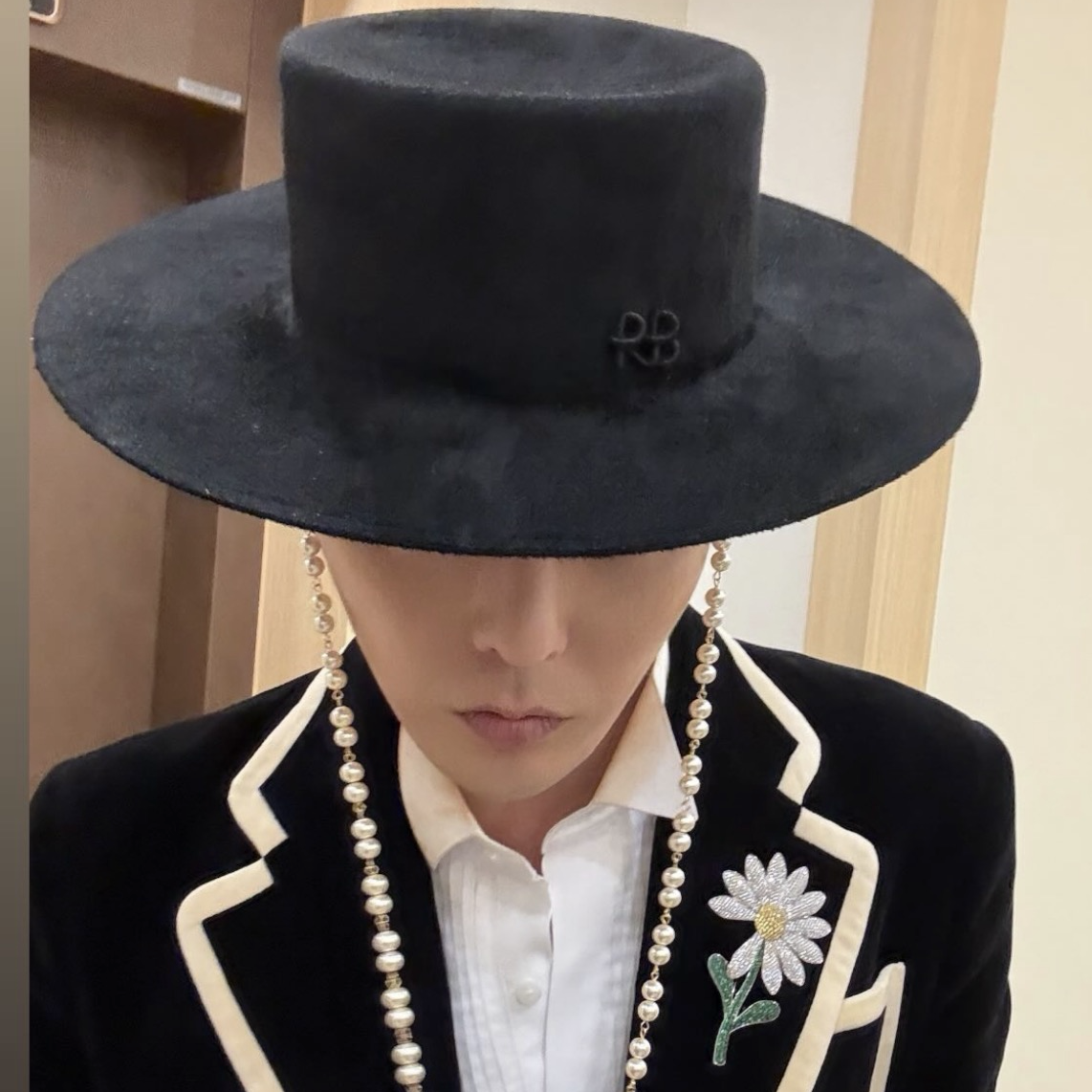 Momen yang diabadikan oleh penggemar G-DRAGON (BIGBANG)