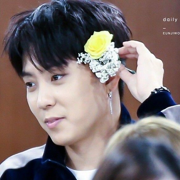 Latest photo of Eun Jiwon (SECHSKIES)