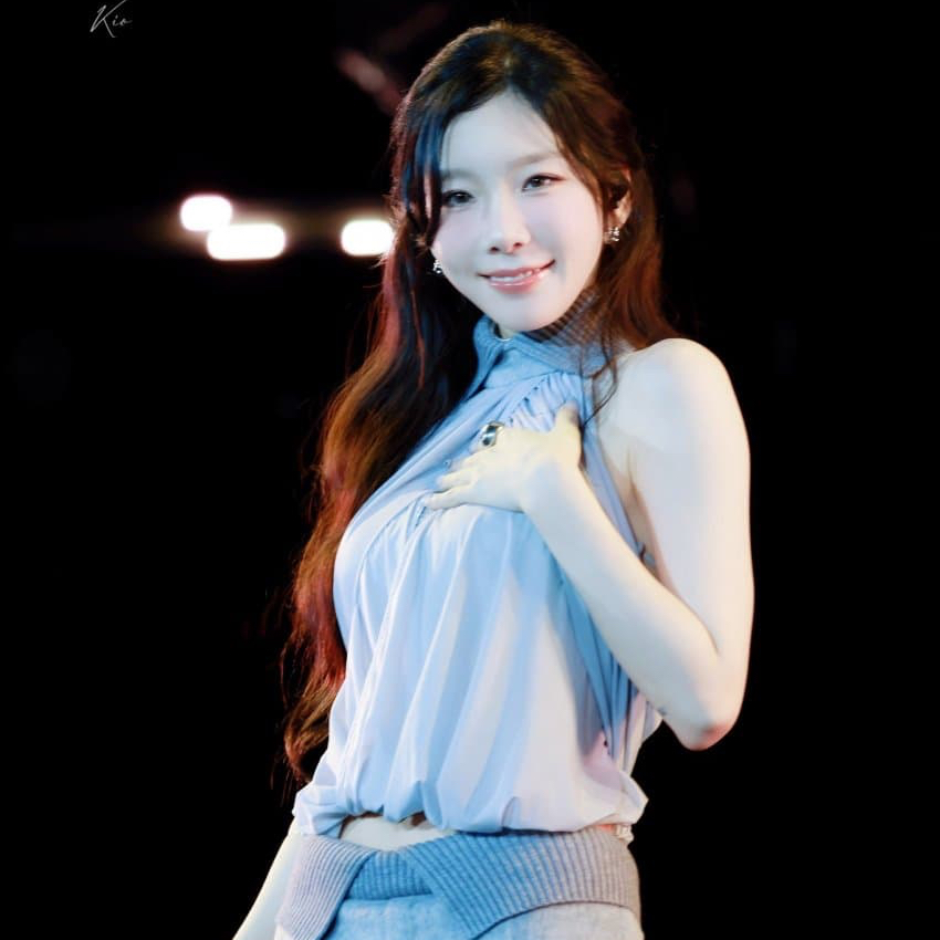 Latest photo of Taeyeon (Girls' Generation)