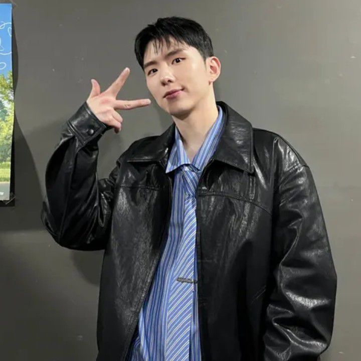 Foto aktivitas terbaru MONSTA X