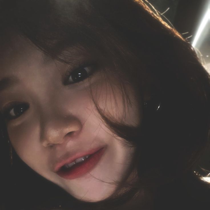 Behind-the-scenes cut of Kim Chaewon (LE SSERAFIM)