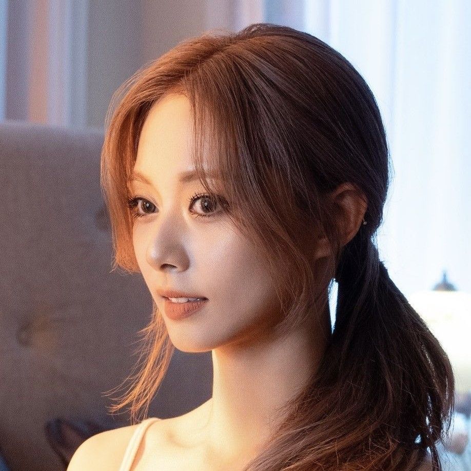 Potret di balik layar Tzuyu (TWICE)