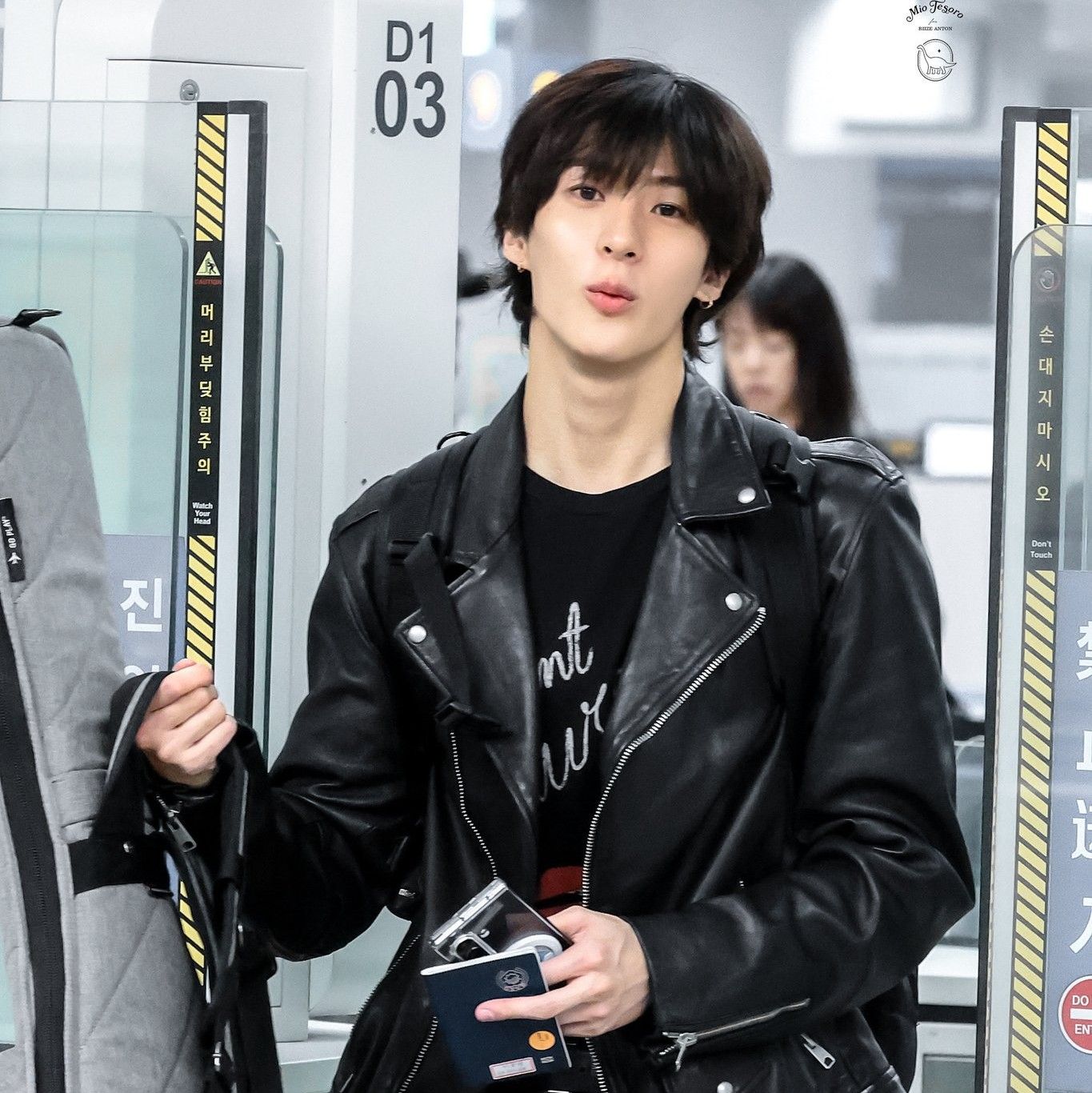 Recent activity shot of Anton (RIIZE)