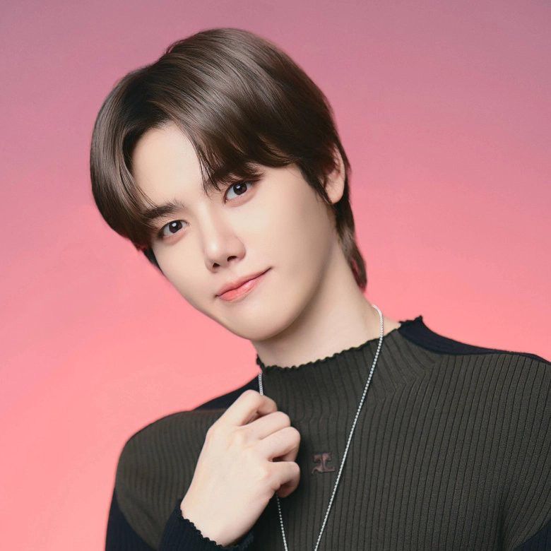 Behind-the-scenes cut of Minhee (CRAVITY)