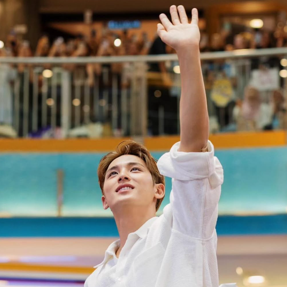 Latest photo of Mingyu (SEVENTEEN)