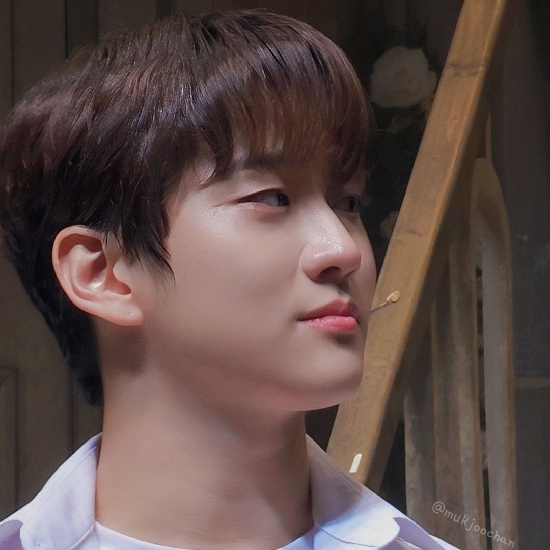 Latest photo of Hong Joochan (GoldenChild)