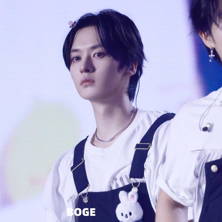 Lee Know (Stray Kids)的幕後花絮