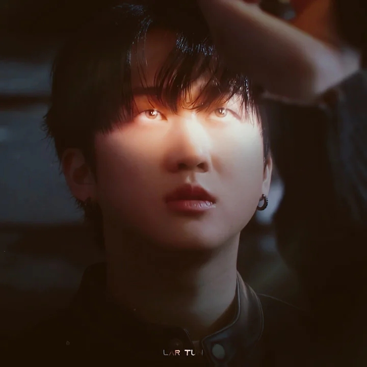 창빈 (Stray Kids)의 비하인드 컷