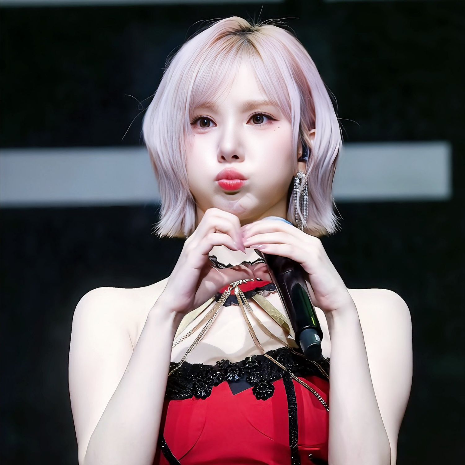 Momen yang diabadikan oleh penggemar VIVIZ