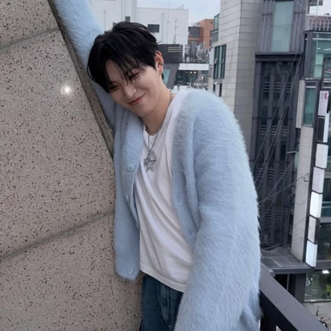 Latest photo of HEECHAN (DKB)