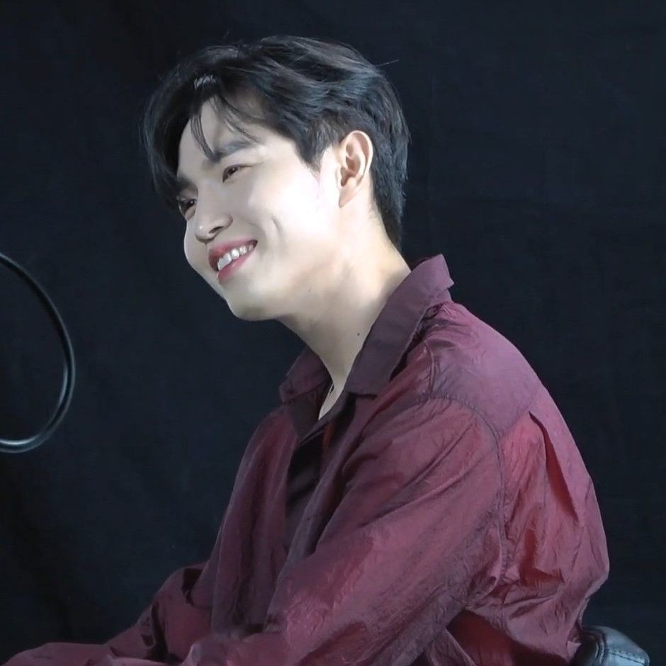 A moment captured by Kim Jaehwan's fan