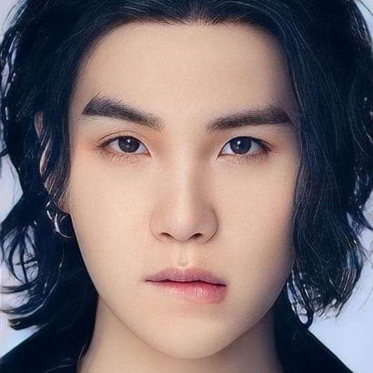SUGA (防弹少年团)的幕后花絮