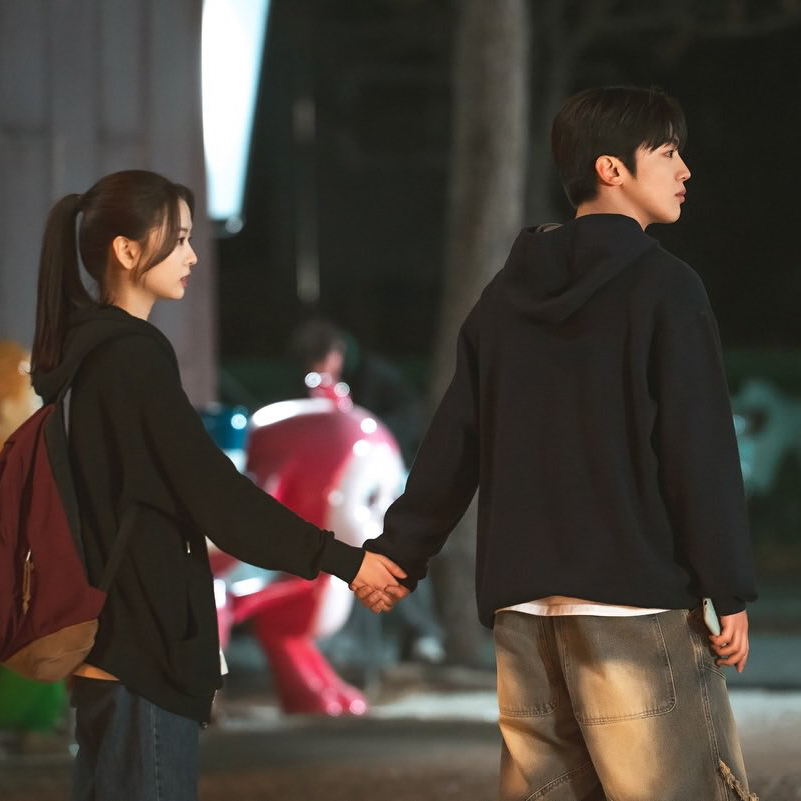 A moment captured by Kim Yohan (WEi)'s fan