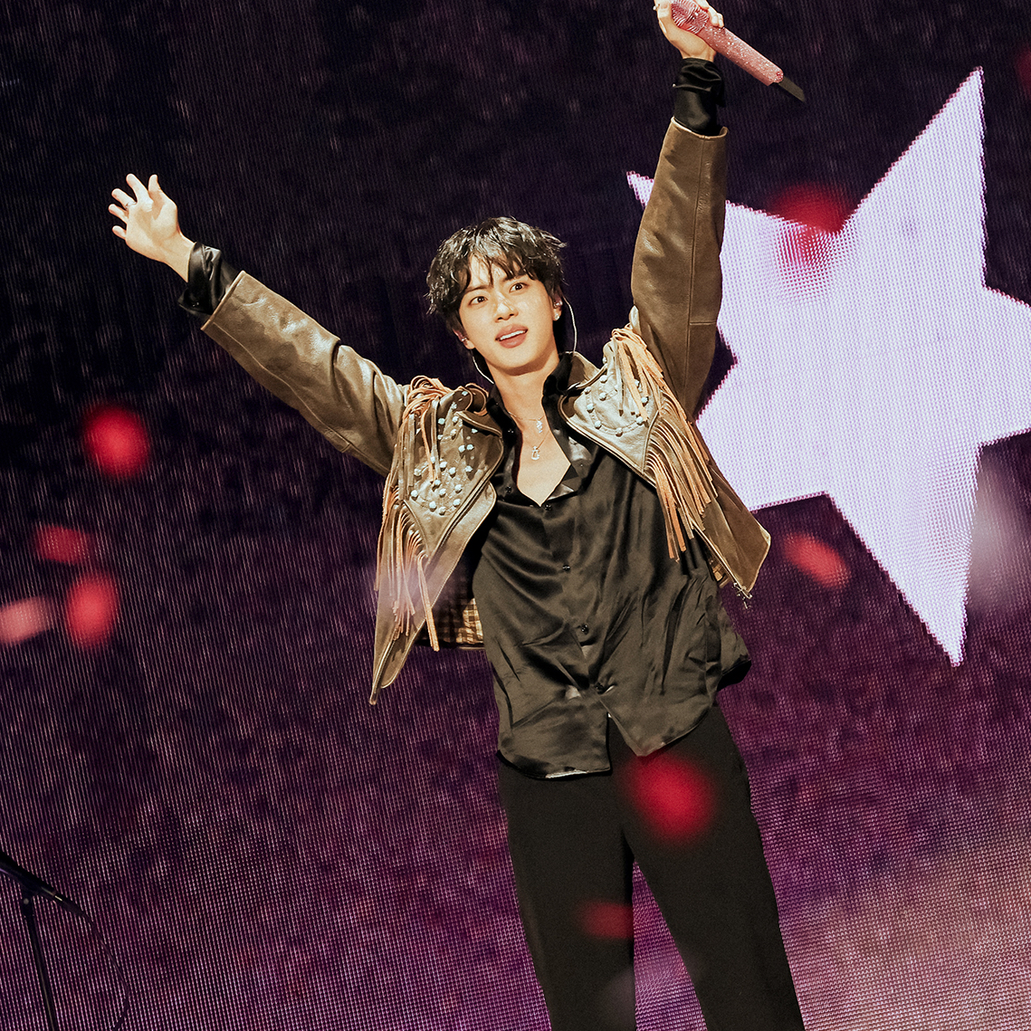 진 (방탄소년단)의 최신 사진