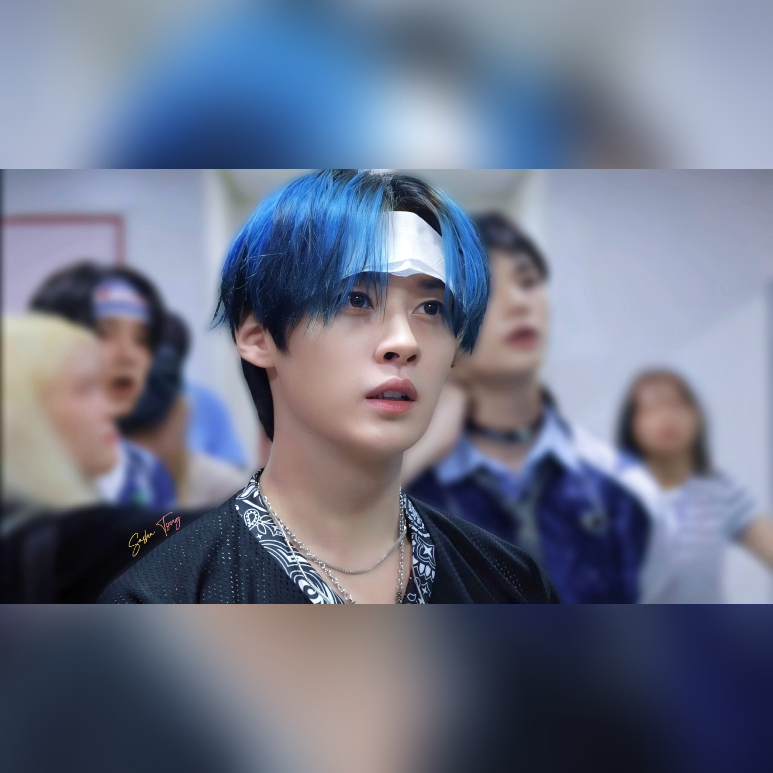 Behind-the-scenes cut of Lee Know (Stray Kids)