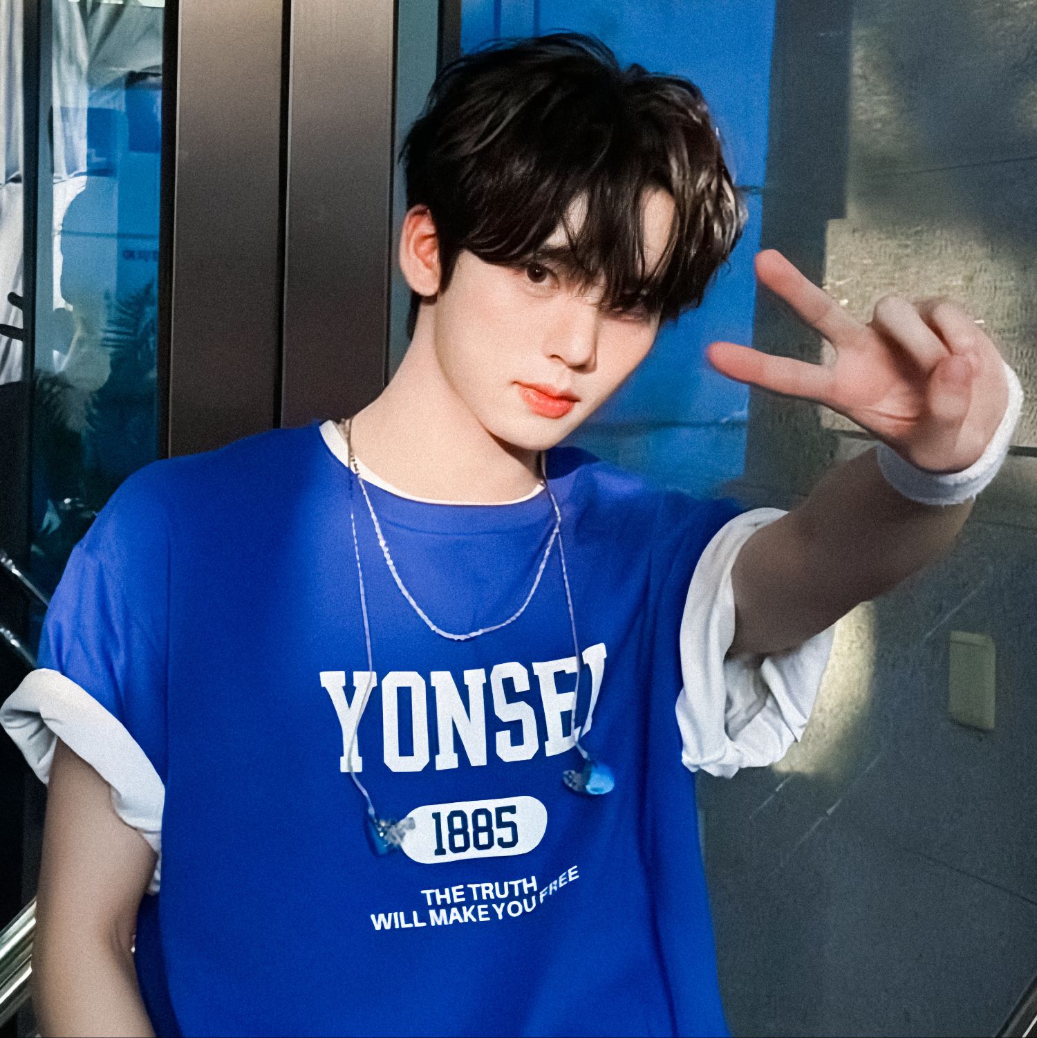 Behind-the-scenes cut of Han Yujin (ZEROBASEONE)