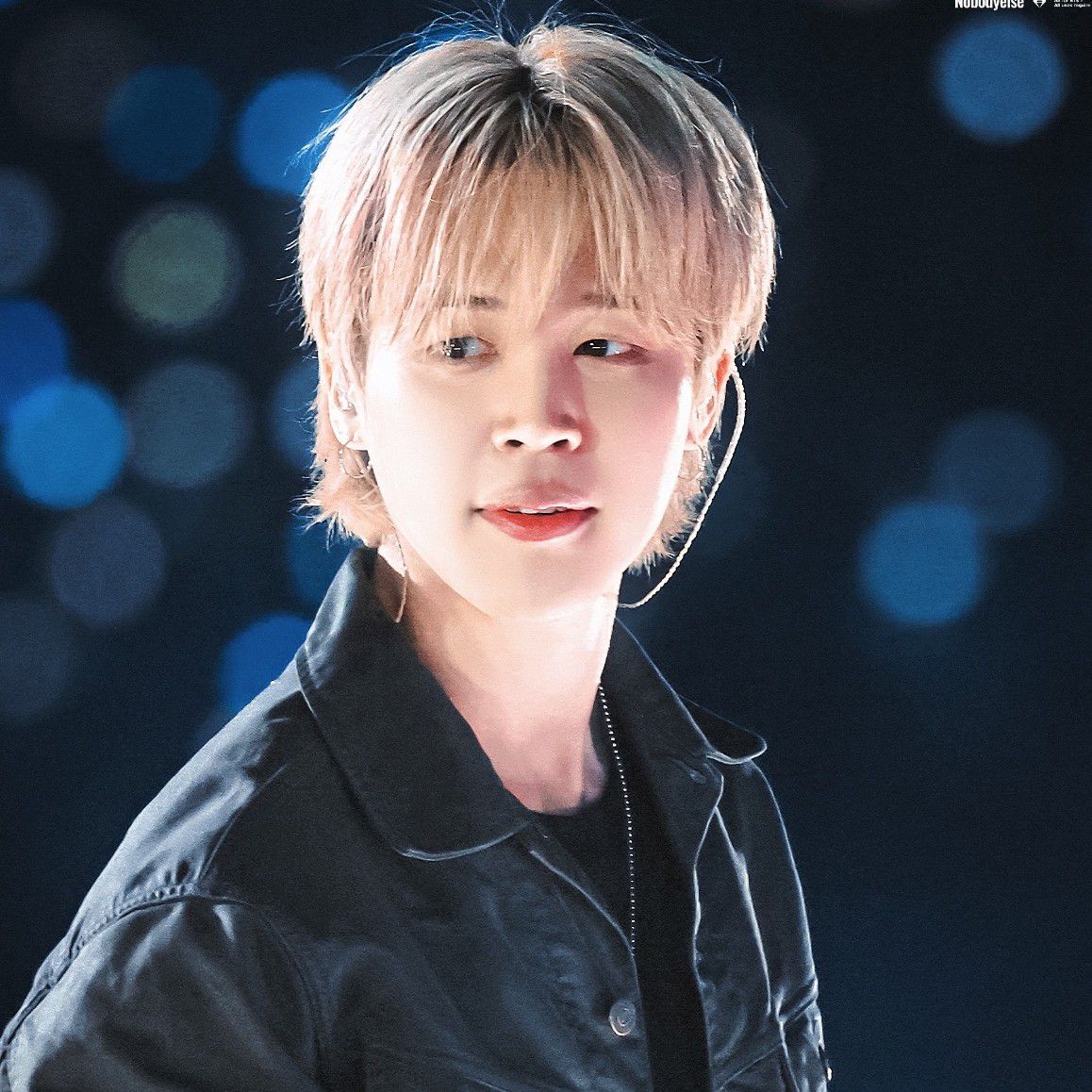 A moment captured by Jimin (BTS)'s fan