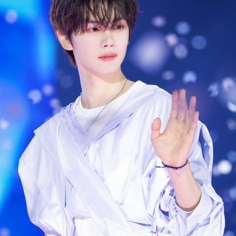 Potret di balik layar Kim Gyuvin (ZEROBASEONE)