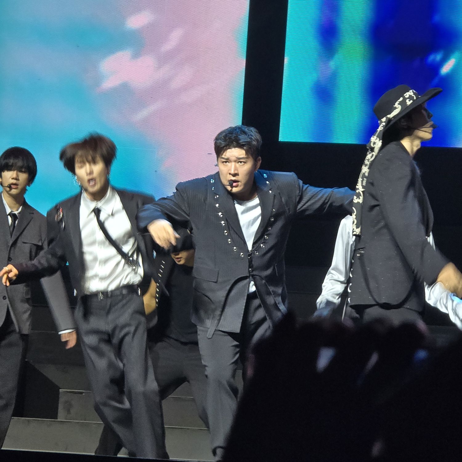 Latest photo of Shindong (Super Junior)