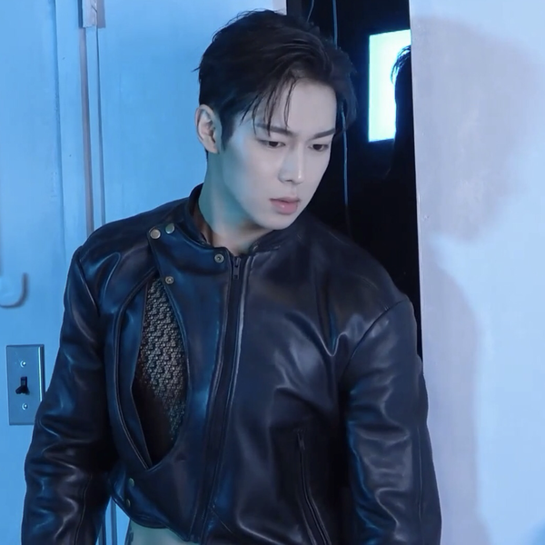 Signature photo of SF9 capturing their charm