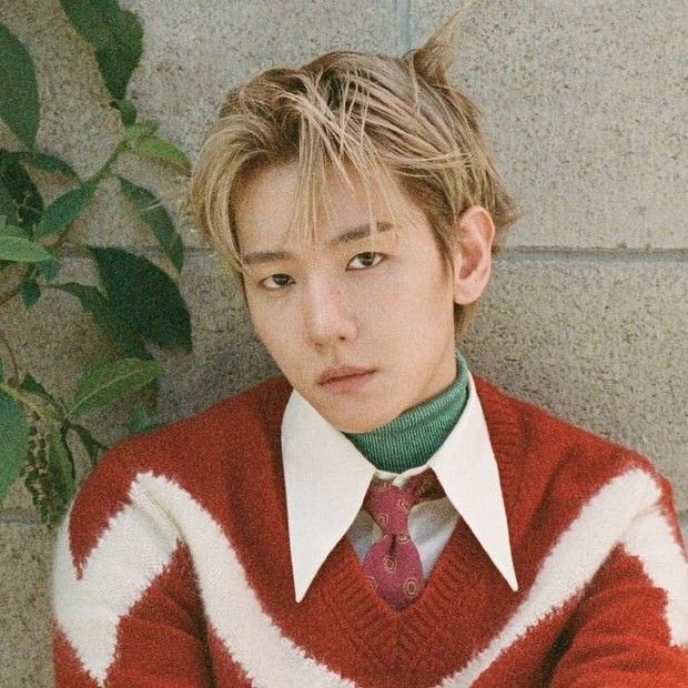 백현 (EXO)의 최신 사진