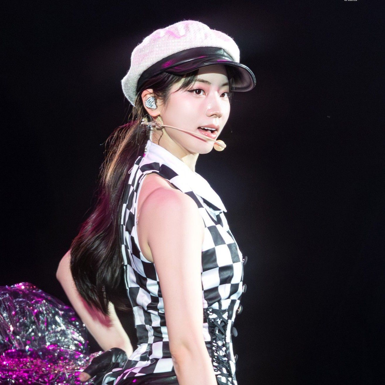 Potret di balik layar Dahyun (TWICE)