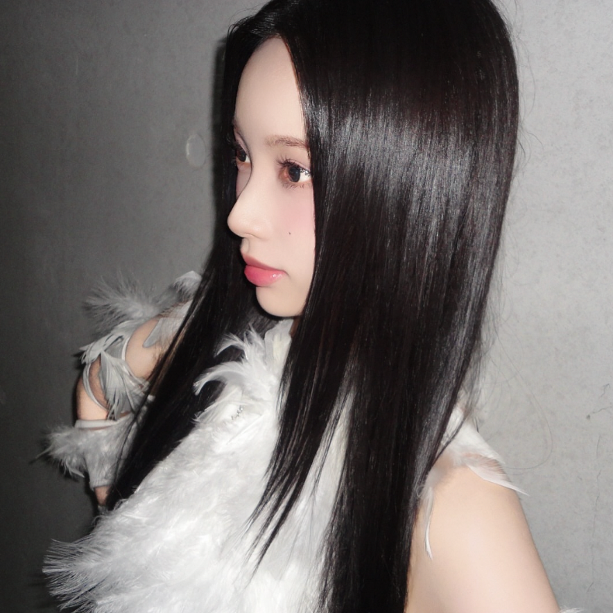 A moment captured by Woni (RESCENE)'s fan