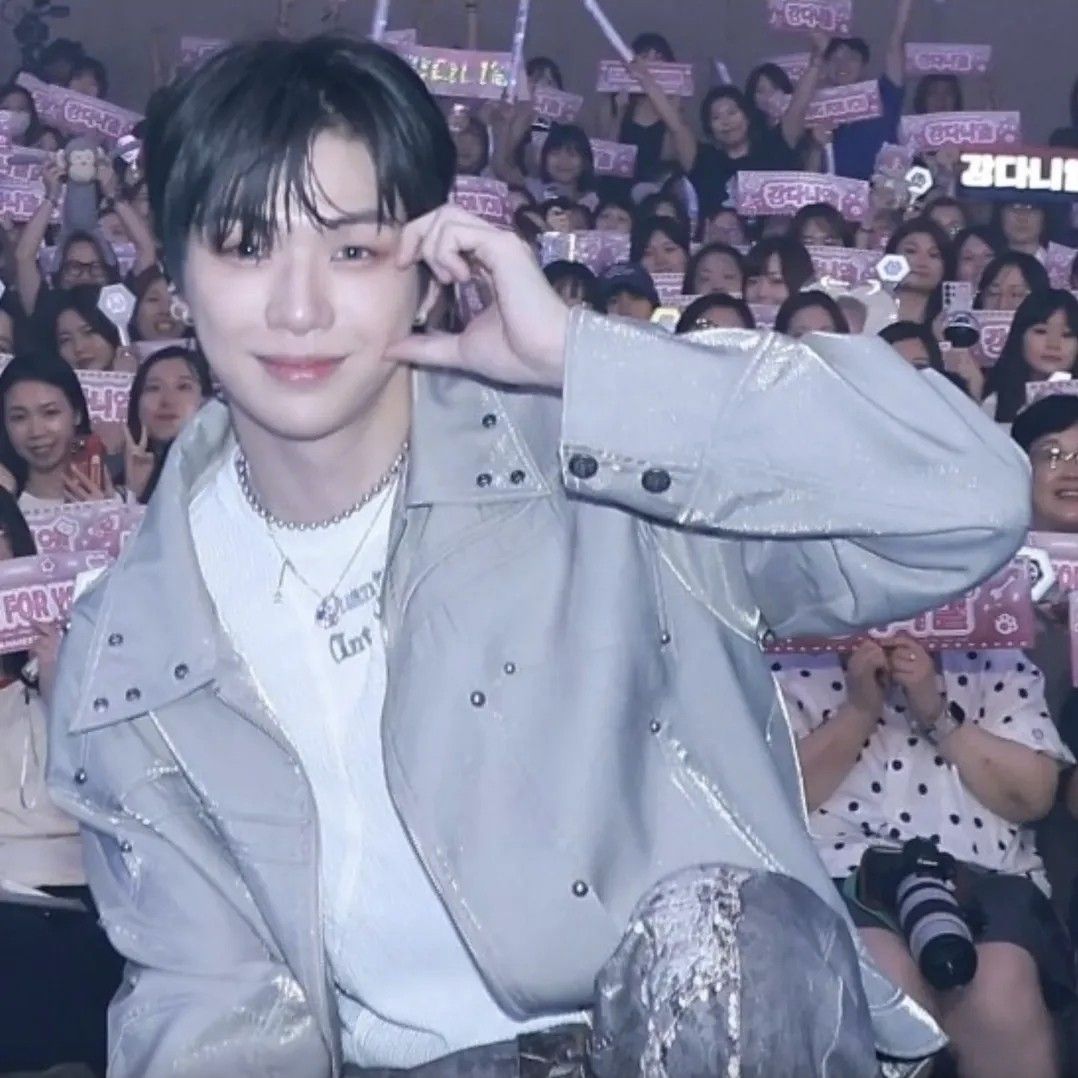 강다니엘의 비하인드 컷