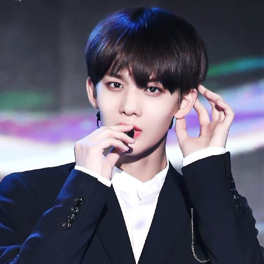 Momen yang diabadikan oleh penggemar Bae Jinyoung
