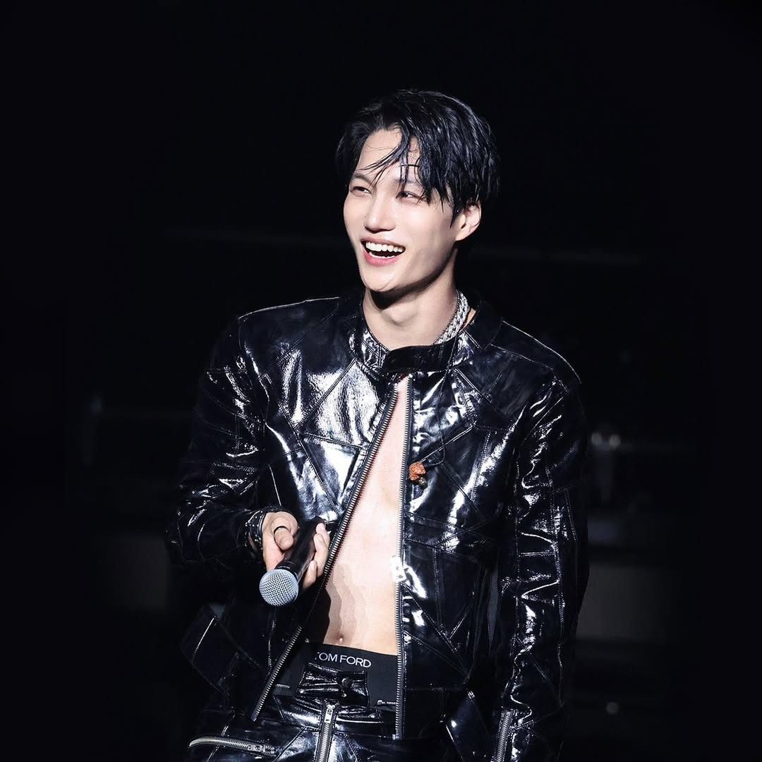 Kai (EXO)粉絲拍下的瞬間