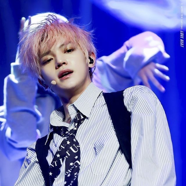 태용 (NCT 127)의 비하인드 컷