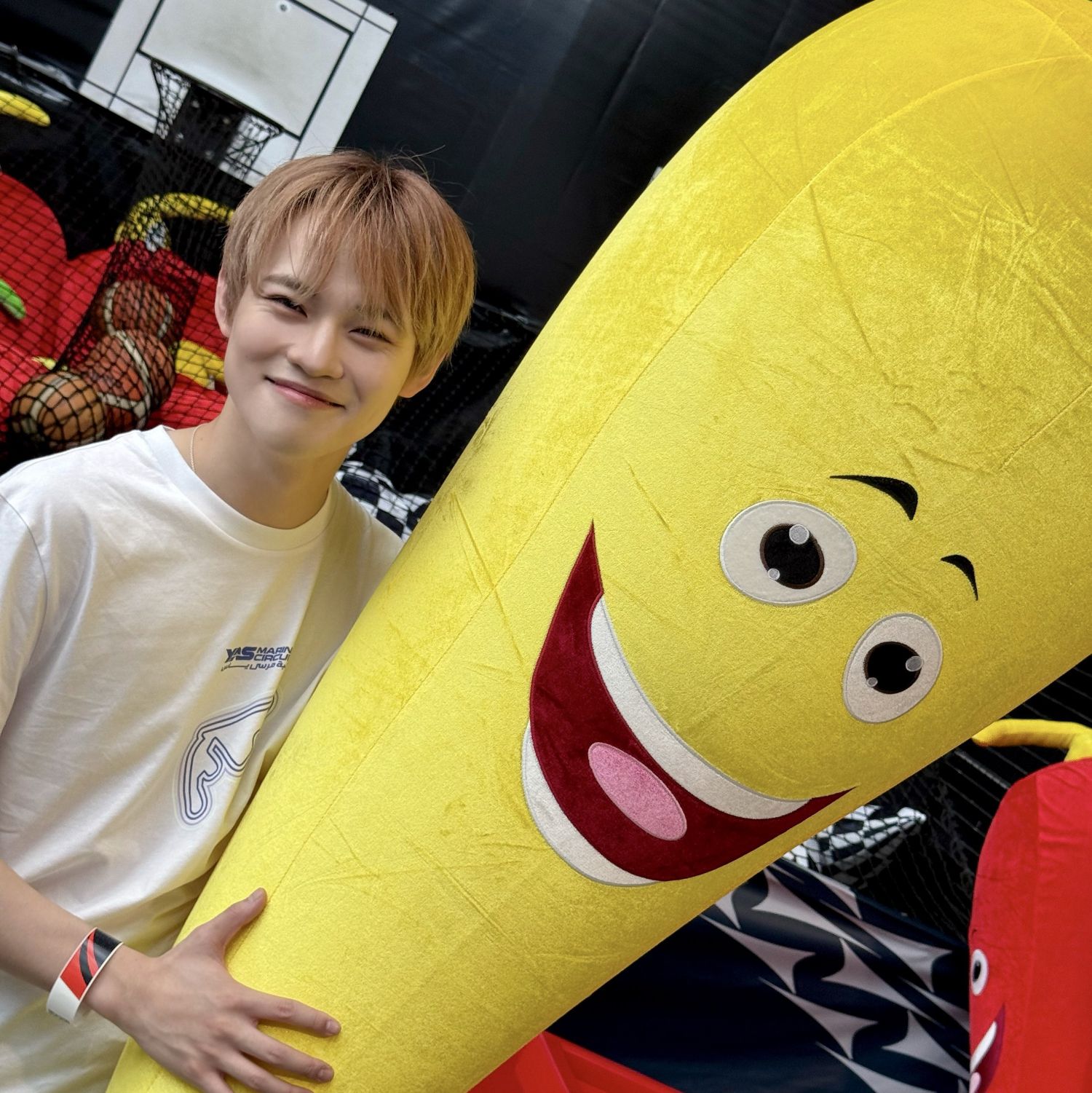 Behind-the-scenes cut of Chenle (NCT DREAM)