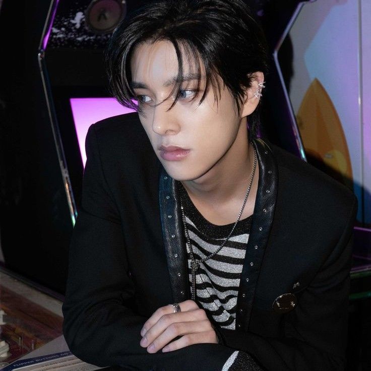 Foto aktivitas terbaru Jake (ENHYPEN)