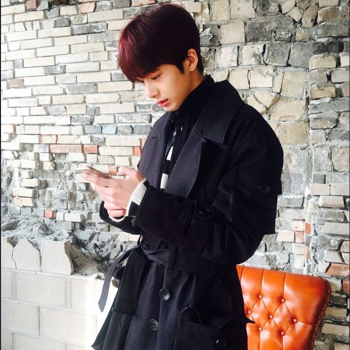 A moment captured by Hyungwon (MONSTA X)'s fan