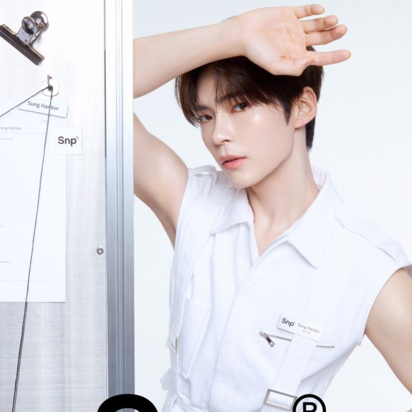 Recent activity shot of Sung Hanbin (ZEROBASEONE)