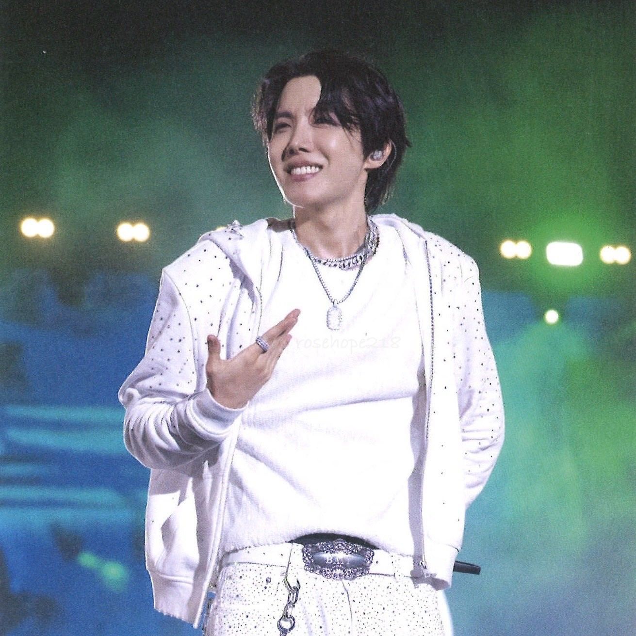 제이홉 (방탄소년단) 최근 활동샷