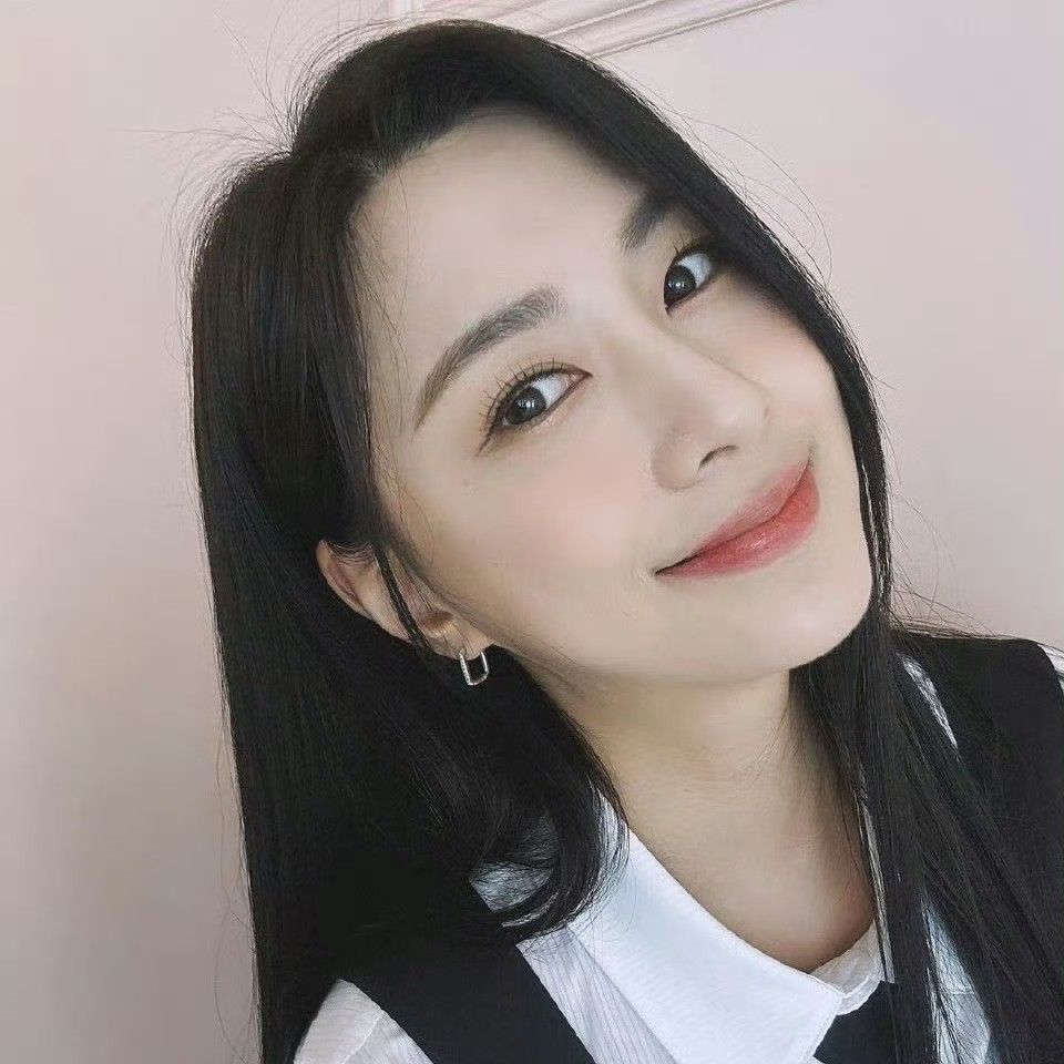 A moment captured by Oh Hayoung (Apink)'s fan