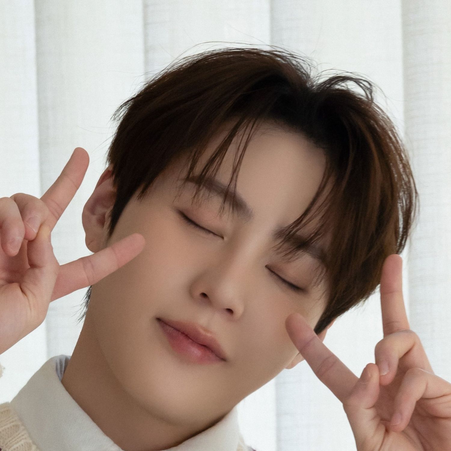 Recent activity shot of Ha Sungwoon