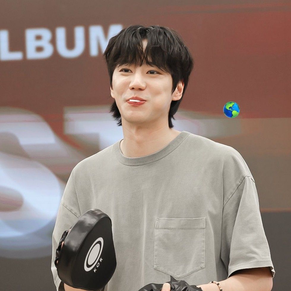 Recent activity shot of Lee Junyoung