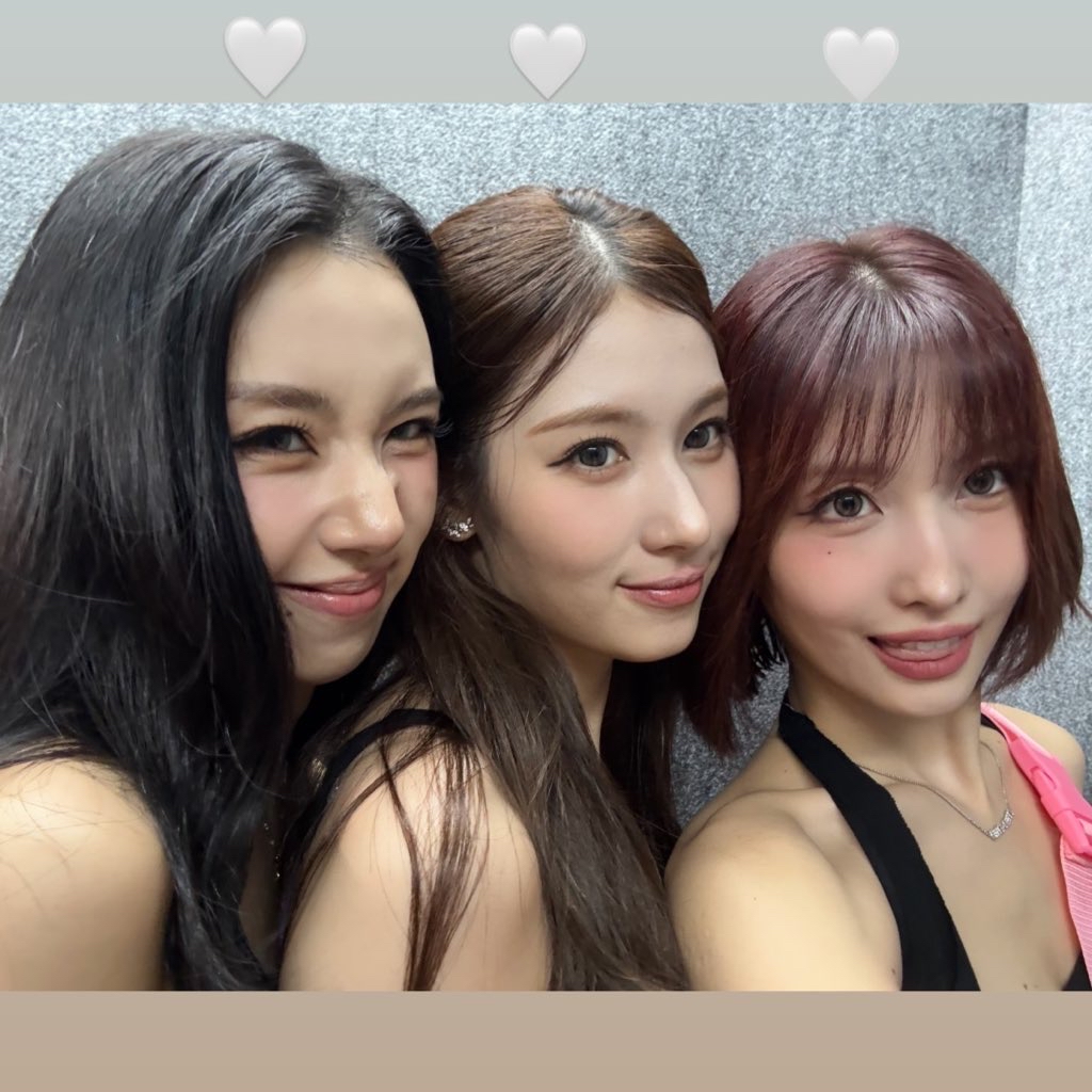 モモ (TWICE)の最新写真