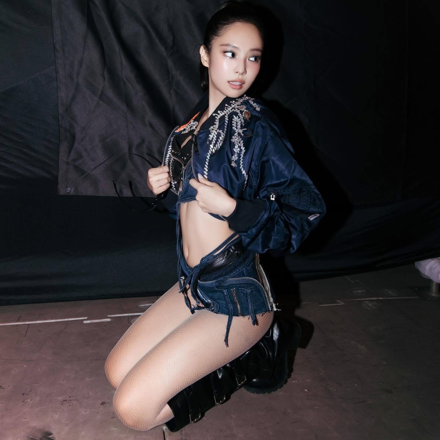 제니 (BLACKPINK) 최근 활동샷