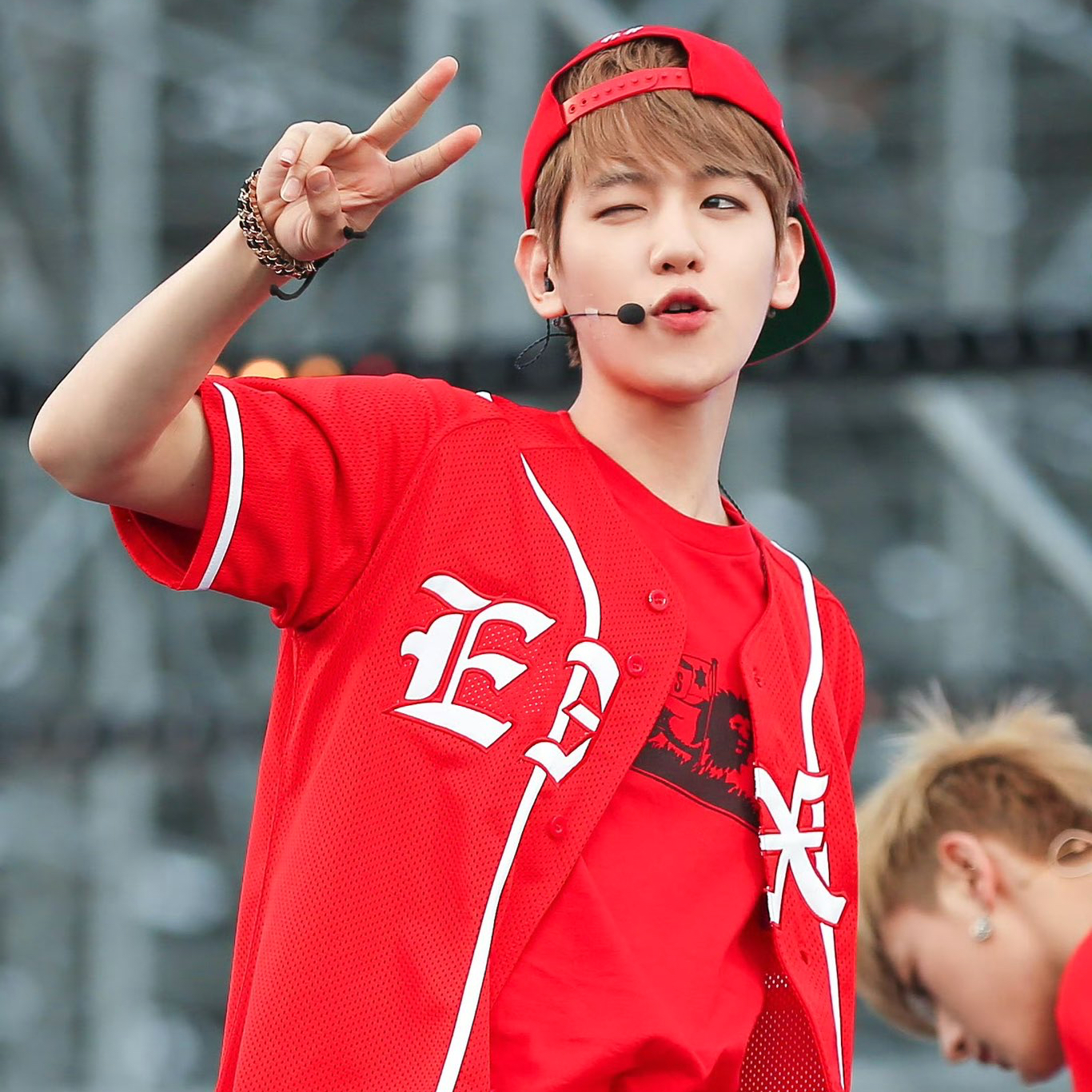 Potret di balik layar EXO