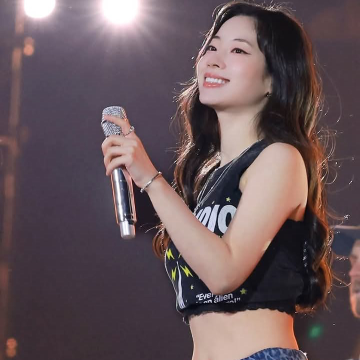 Recent activity shot of Dahyun (TWICE)