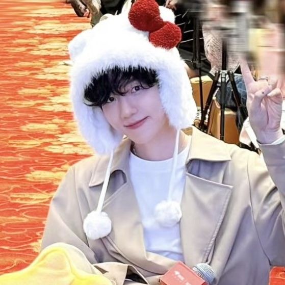 Foto aktivitas terbaru Baekhyun (EXO)