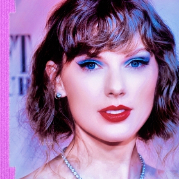 Latest photo of Taylor Swift