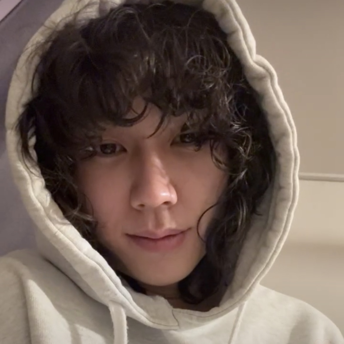 A moment captured by Jung Ilhoon's fan