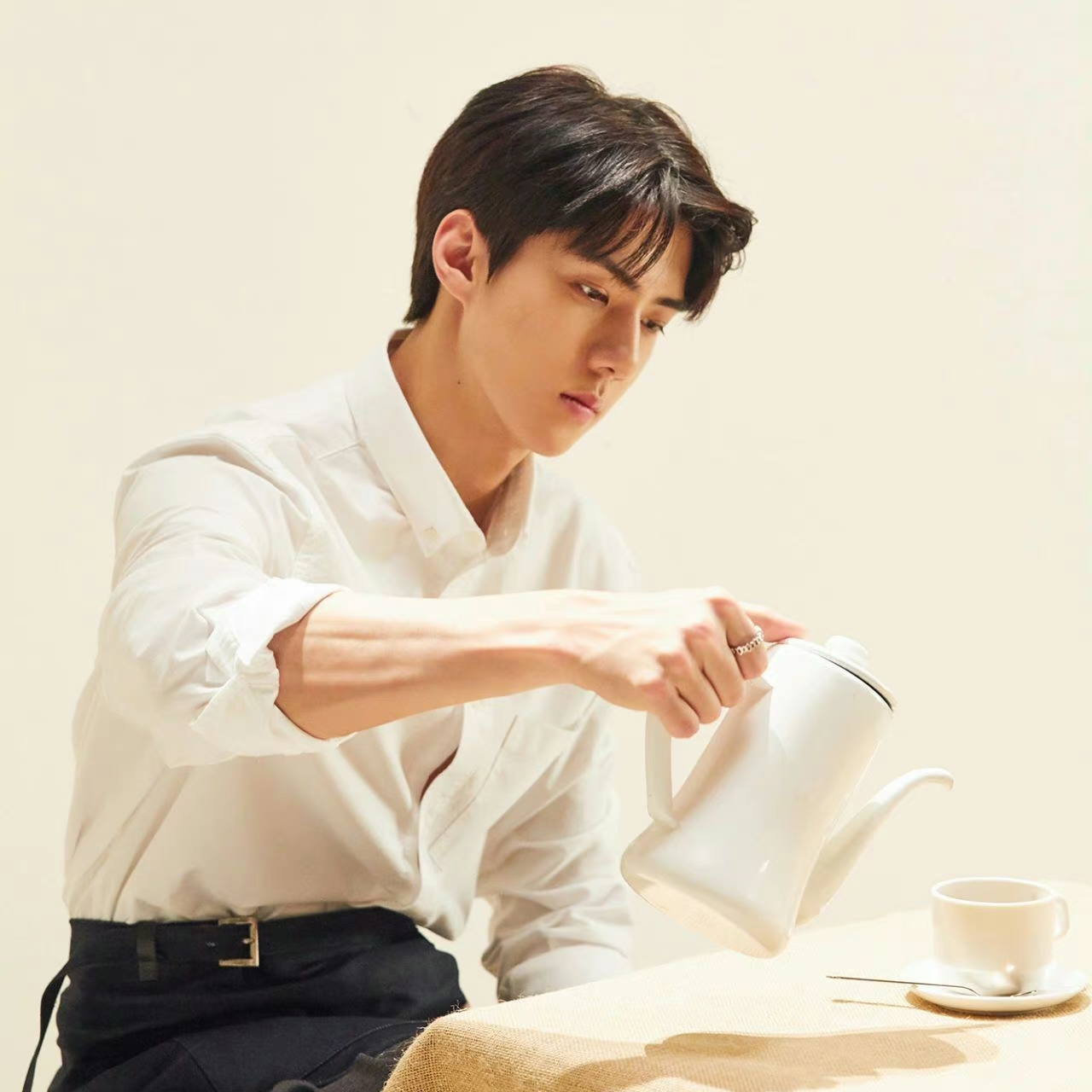 세훈 (EXO)의 비하인드 컷