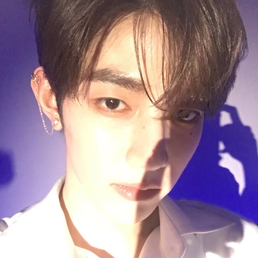 장하오 (제로베이스원)의 최신 사진