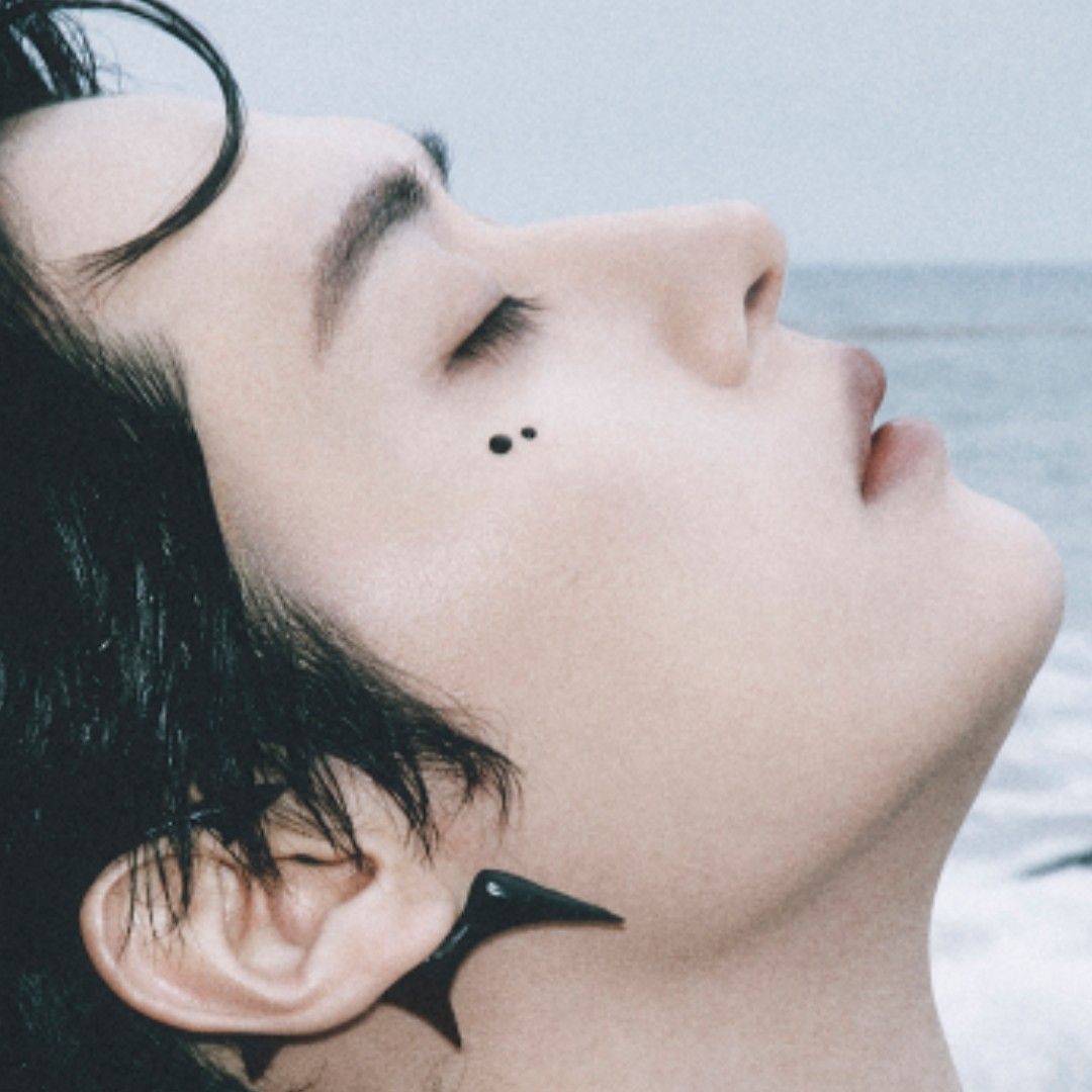 Lee Know (Stray Kids)的幕後花絮