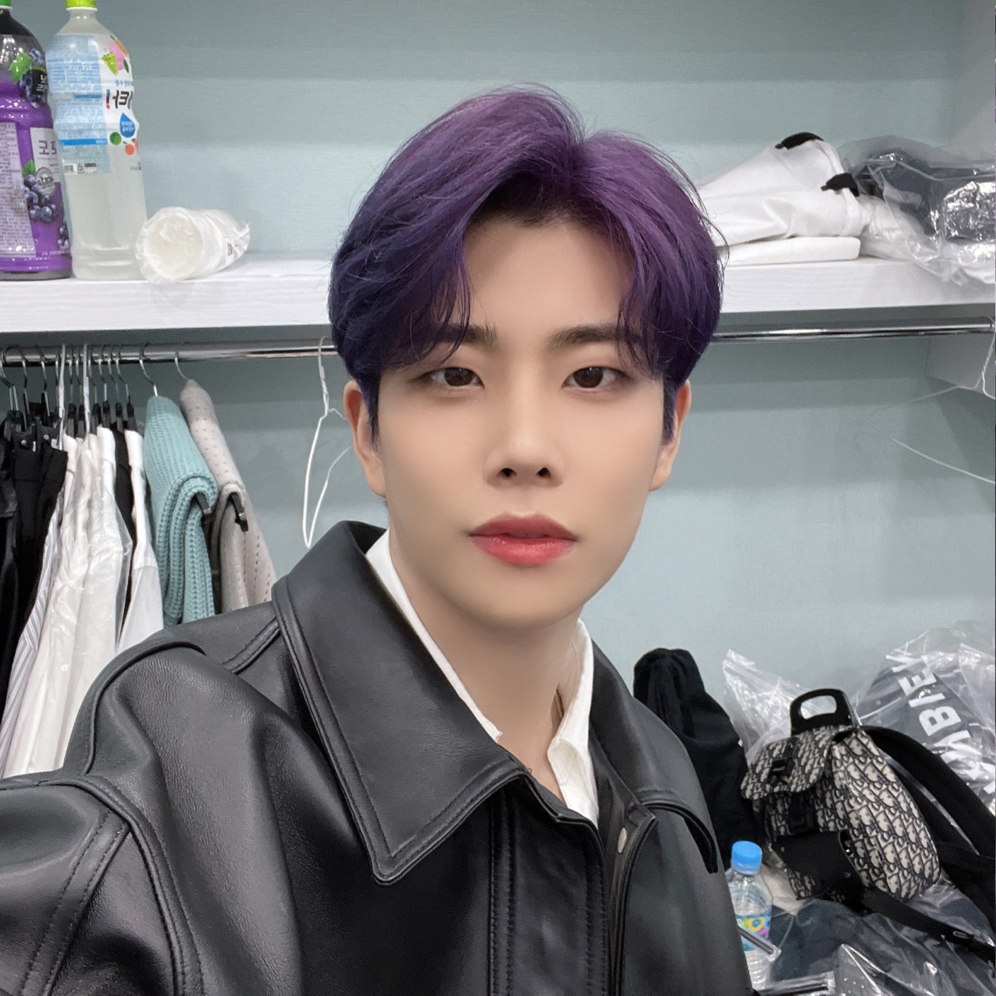 A moment captured by MJ (ASTRO)'s fan